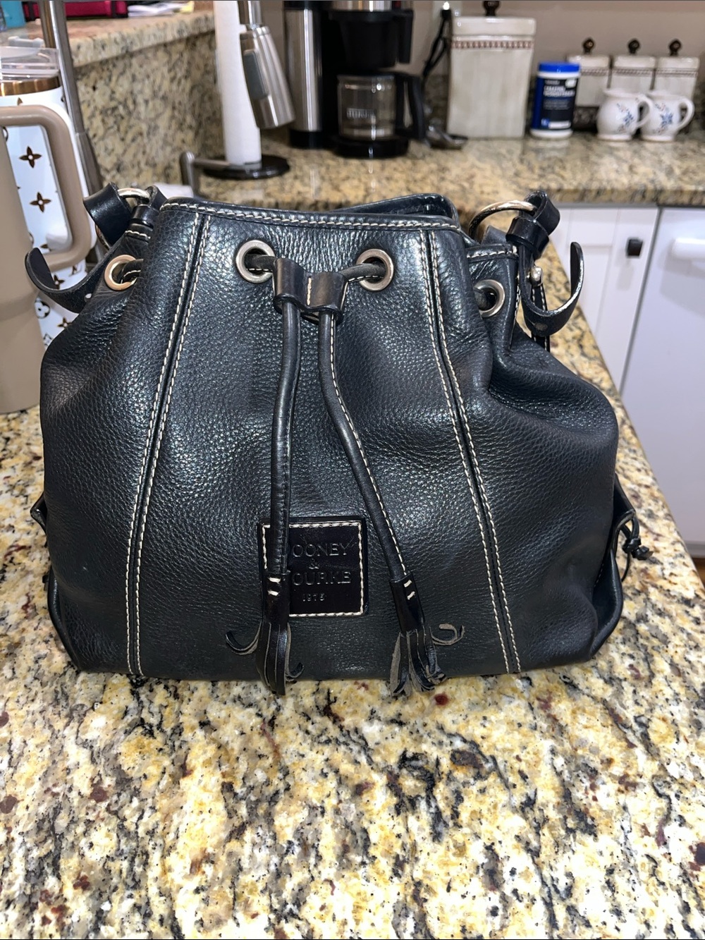 EUC Authentic Y2K Dooney&Bourke Drawstring Pebbled Leather Hobo Handbag